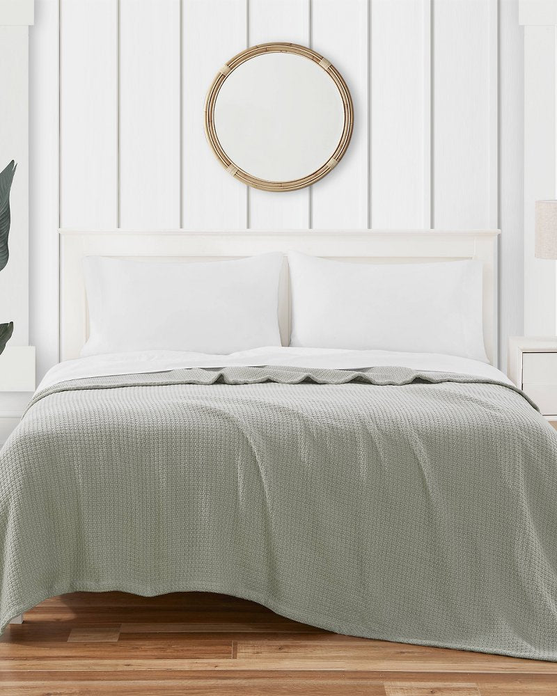 Bahama Coast Pelican Gray King Blanket - Grey