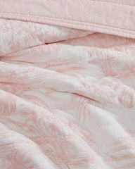 Beach Toile Reversible 3-Piece King Quilt Set - Pink
