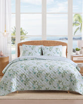 Floral Enchantment Reversible 3-Piece Full/Queen Quilt Set - Light Blue/Aqua