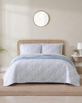 Water Leaves 3-Piece Full/Queen Quilt Set - Blue