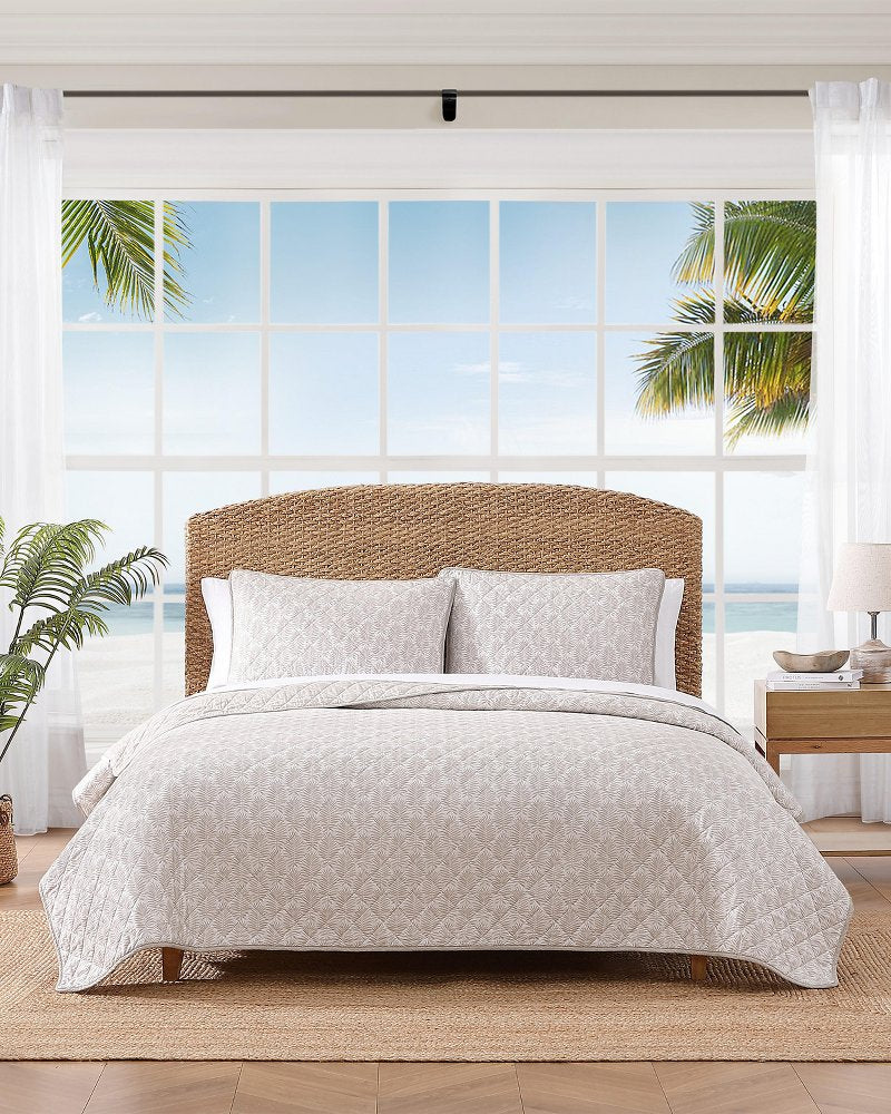 Bahama Fronds Reversible 3-Piece Full/Queen Quilt Set - Khaki