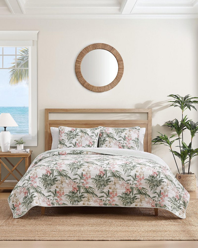 Island Orchid Reversible 3-Piece King Quilt Set - Coral Pink/Cream