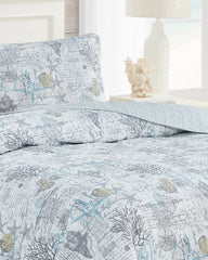 Beach Bliss Reversible 3-Piece Full/Queen Quilt Set - Grey