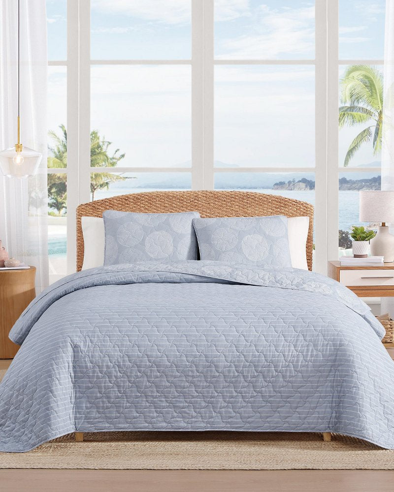 Ocean Island Reversible 3-Piece King Quilt Set - Blue Island