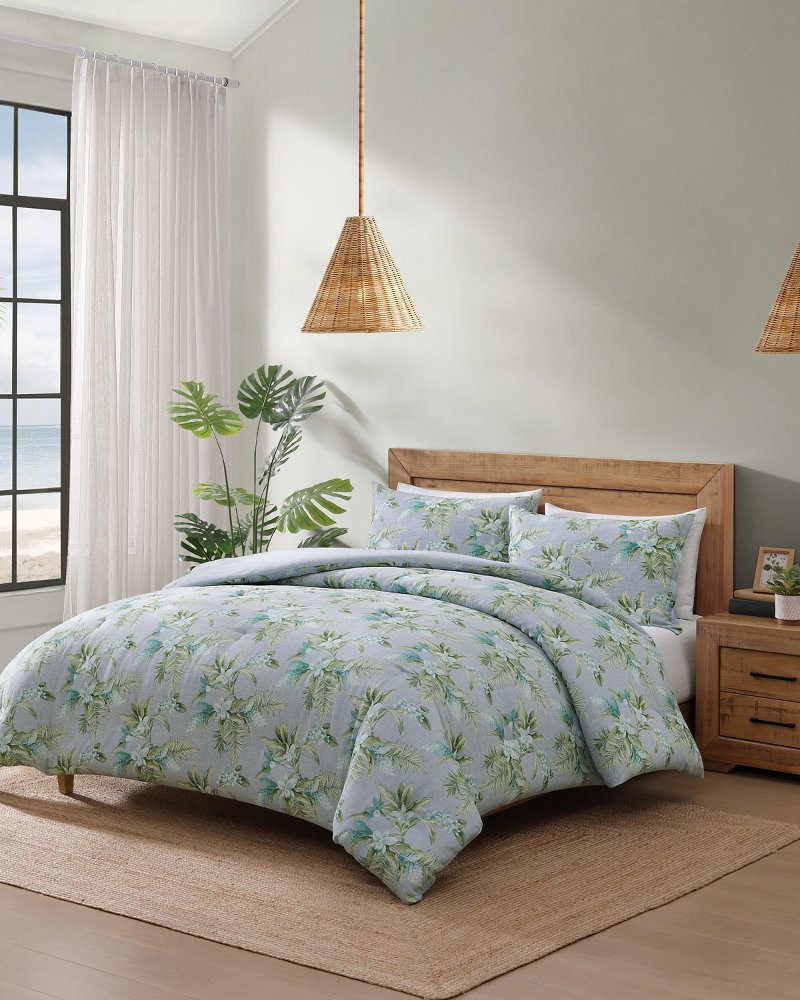 Floral Enchantment Reversible 3-Piece Full/Queen Comforter Set - Light Blue/Aqua
