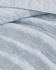 Line Palms 3-Piece King Quilt Set - White/Blue