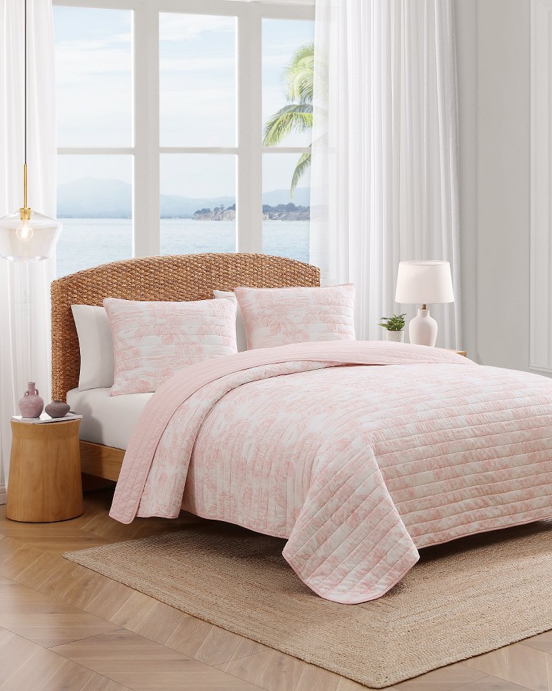 Beach Toile Reversible 3-Piece King Quilt Set - Pink