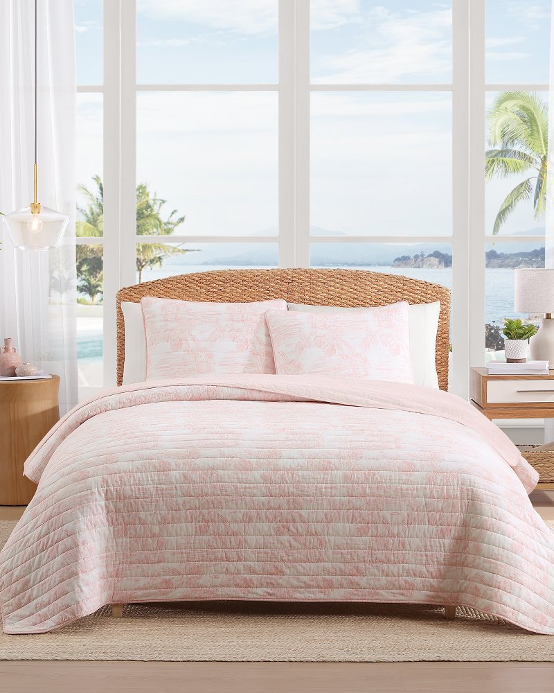 Beach Toile Reversible 3-Piece King Quilt Set - Pink