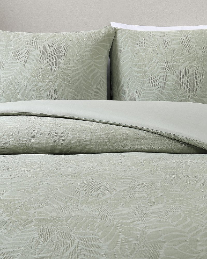 Island Estate Harbor Palm Reversible 3-Piece Full/Queen Comforter Set - Green