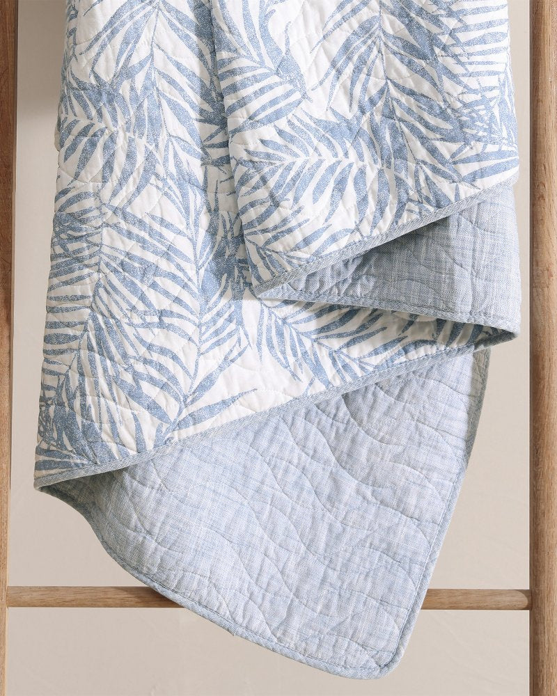 Palmday Reversible 3-Piece Full/Queen Quilt Set - Blue Canal