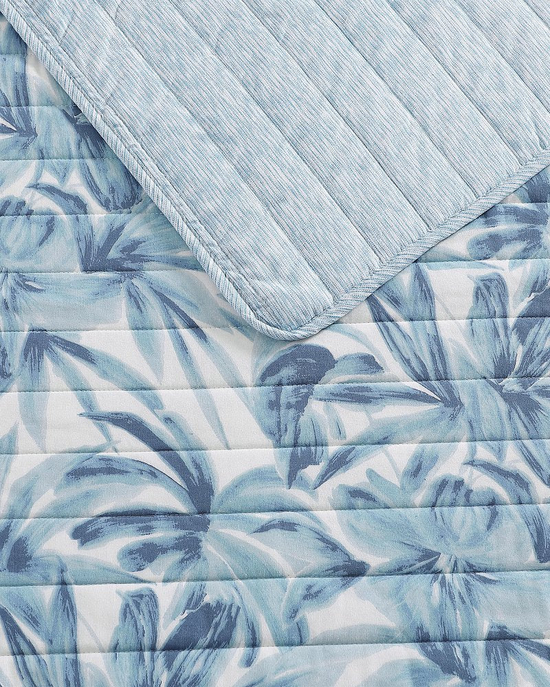 Aubrey Reversible 3-Piece Full/Queen Quilt Set - Blue