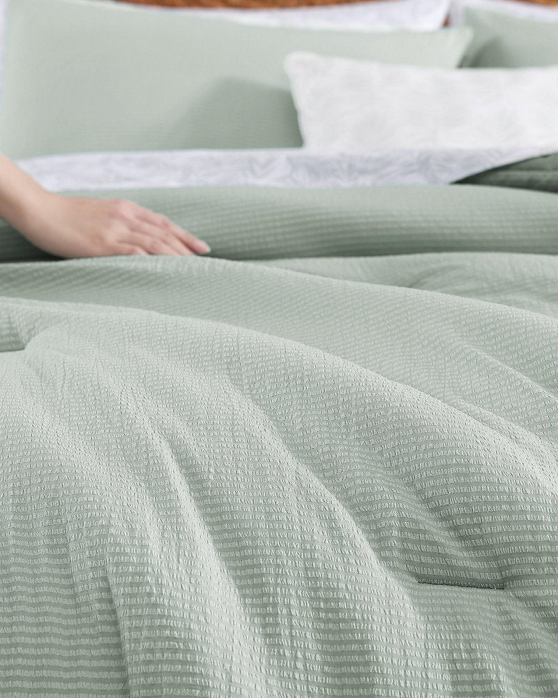 Seersucker Solid 8-Piece King Comforter Set - Spring Green